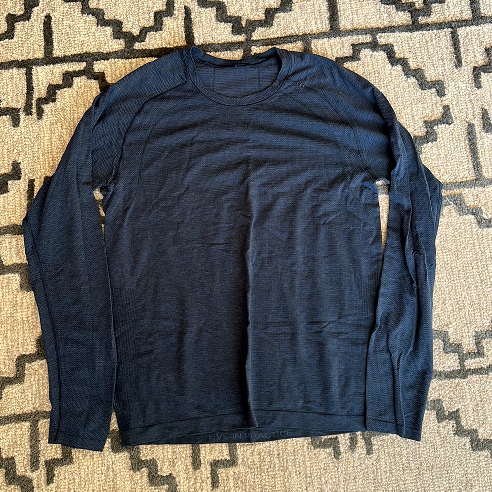 Lululemon Metal Vent Navy Long Sleeve Tee